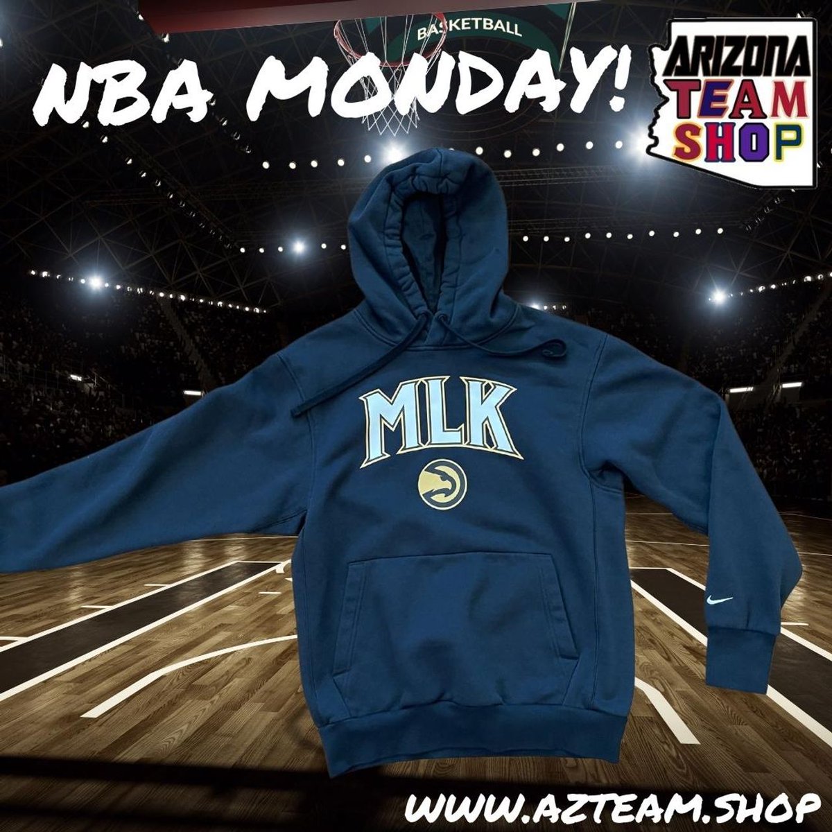 AZTeamShop's tweet photo. 🏀NBA MONDAY🏀

The season is right around the corner and we've got the gear to make you feel like you're in the Finals!

https://t.co/lUcKctTms7

#nba #basketball #nbabasketball #suns #warriors #hawks #lakers #vintage #jersey #apparel #jacket #sportsapparel #collectible https://t.co/Zl5mWNIA4E