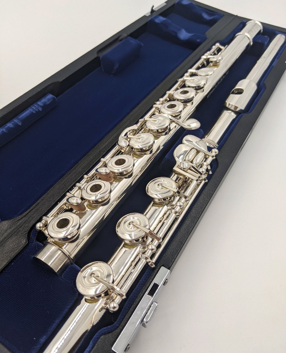 AllFlutesPlus's tweet photo. Secondhand flute of the day is a Muramatsu EX-RB with inline G. In excellent condition, almost new! £2750
Specs here: https://t.co/KwWOe67oXK
#secondhandflute #fluteplayers #flutesection #flutesofinstagram #flutelessons #flutelife #flutelover #flutepower #flutegram https://t.co/UuCWa8bNLg