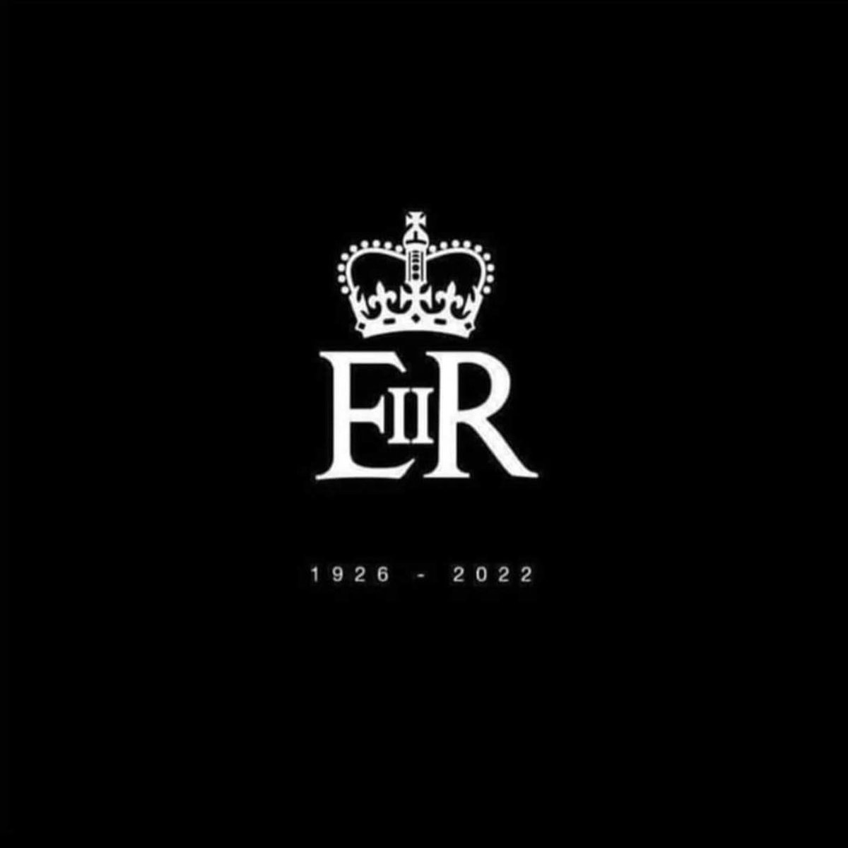 MyDivineCalling's tweet photo. #RIP #YourMajesty #QueenElizabethII #ThankYouForYourServiceMaam
 #Reconnected #Reunited #GoneHome 🖤👑🇬🇧 https://t.co/5pgZQIznUF