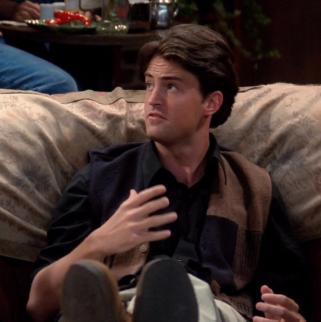 mondler_friends's tweet photo. Chandler Bing (1994) https://t.co/QHdac9cjXc