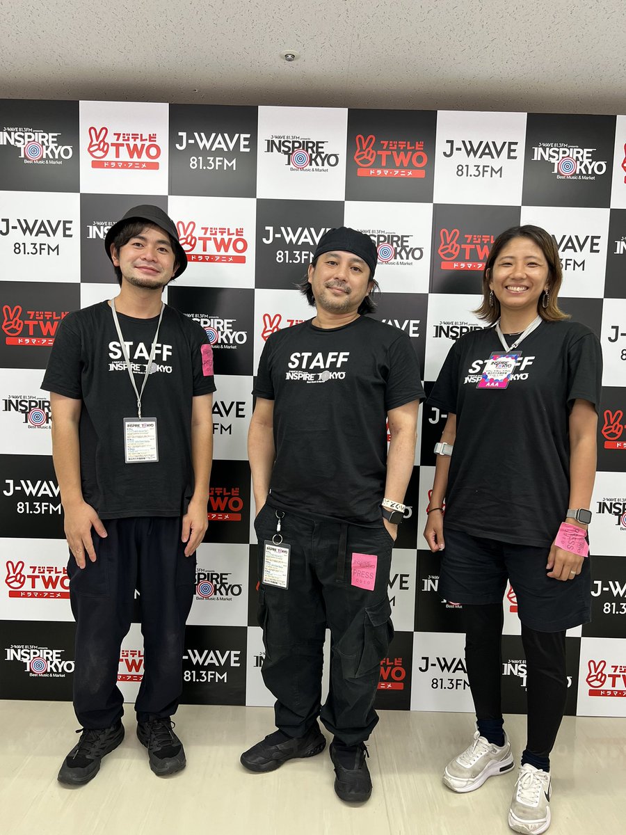 jwavelive2000's tweet photo. #jwave #インスパイアトーキョー
3日間ナイスショットを決めてくれた3人のフォトグラファー、チーム@ShowcasePrints 

センター@tsukasamiyoshi 
レフト@tetsuyayamakawa 
ライト@miki____a 
ありがとうございました&amp;おつかれさまでした

美麗写真は▶︎ https://t.co/Slgkqlryvi #インスパトーキョー https://t.co/8sw6fBoxue