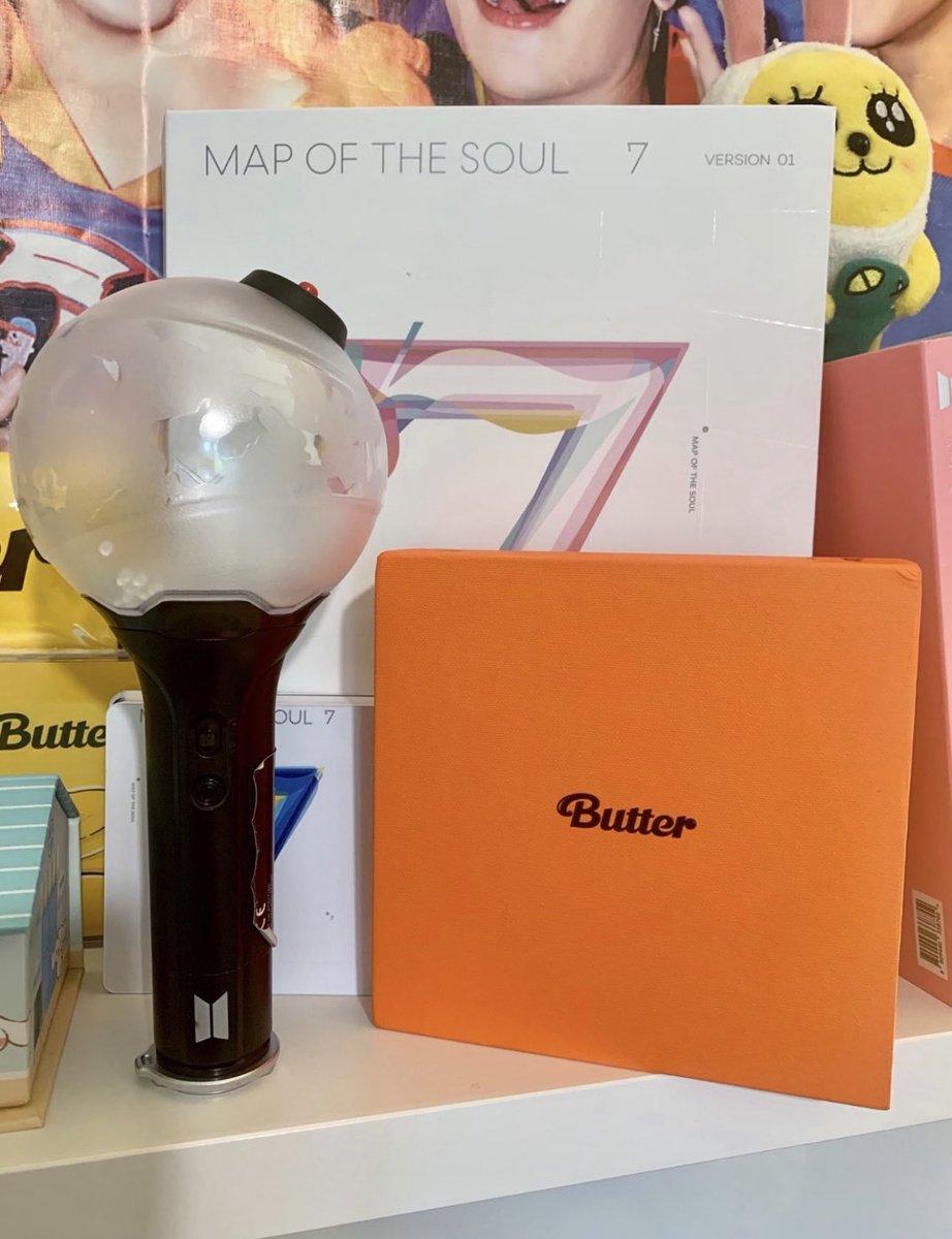 icedkookielatte's tweet image. ✨Random  BTS album  giveaway ✨
Retweet and follow me 
Screenshot notifications are on 
Reply with where you’re from 
Comment your favorite BTS gif 
Follow my Instagram account for a bonus entry 
and follow back:  @strawberrylattexin 
Ends in two weeks