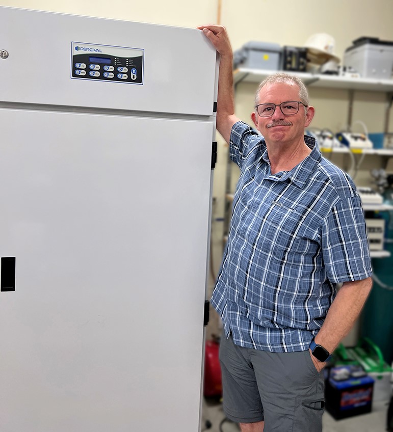 PercivalSci's tweet photo. We love learning how customers use our chambers and this story is one you won't want to miss!
➡️One word: 𝐡𝐮𝐦𝐦𝐢𝐧𝐠𝐛𝐢𝐫𝐝𝐬.⬅️
Intrigued? Read our NEW case study at https://t.co/rF5Cf3NcaK to find out more!
#PercivalScientific #HelpingYouCreateBetterScience https://t.co/X7nM7t4smM