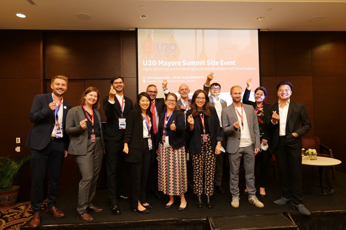citylabberlin's tweet photo. Sharing is caring: Ob Eröffnung des U20-Gipfels oder #SmartCity Hub-unser Austausch mit der Smart City #Jakarta hat uns gezeigt, dass der bürger:innenzentrierte und inklusive Ansatz hier groß geschrieben wird. Wir freuen uns, weitere Einblicke mit euch zu teilen! #SmartChange https://t.co/rG8EIv6THX