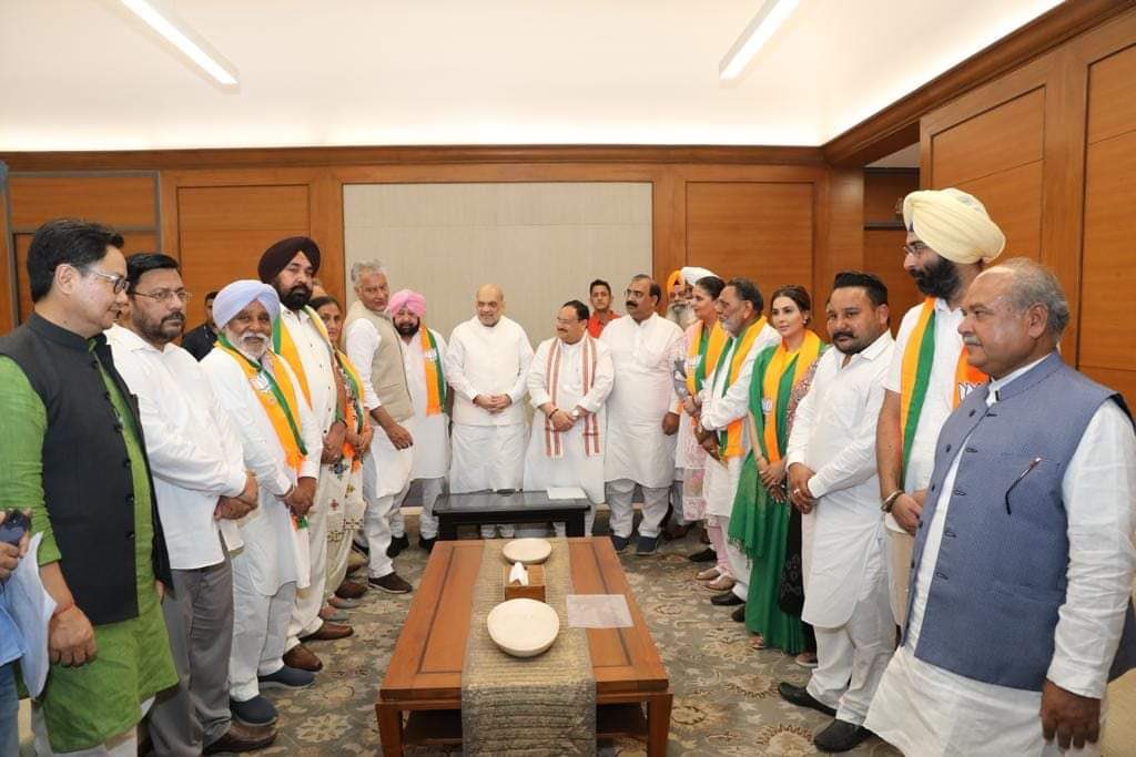 पंजाब के पूर्व मुख्यमंत्री <a href="/capt_amarinder/">Capt.Amarinder Singh</a> जी की पंजाब लोक कांग्रेस पार्टी (PLC) के भाजपा में विलय पर उनका व उनकी पूरी टीम का भाजपा परिवार में हृदय से स्वागत करता हूँ।

यह ऐतिहासिक निर्णय श्री <a href="/narendramodi/">Narendra Modi</a> जी के सुरक्षित, समृद्ध व सशक्त पंजाब के संकल्प को और अधिक बल देगा।