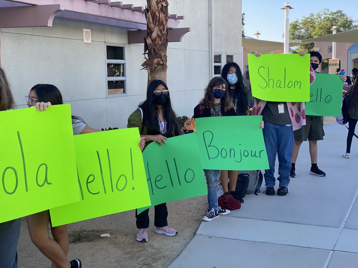 mandywiltrout's tweet photo. Start with Hello Week! Welcoming students back from the weekend with a warm welcome @cmpms_official @sandyhook @LFisher_DSUSD @DesertSandsUSD https://t.co/h6DXvx1yYS