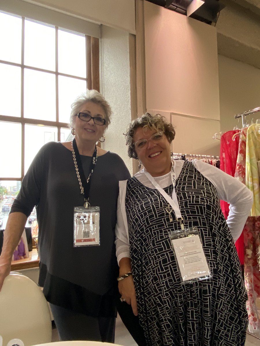 Lisa Engelhardt Robi tweet media