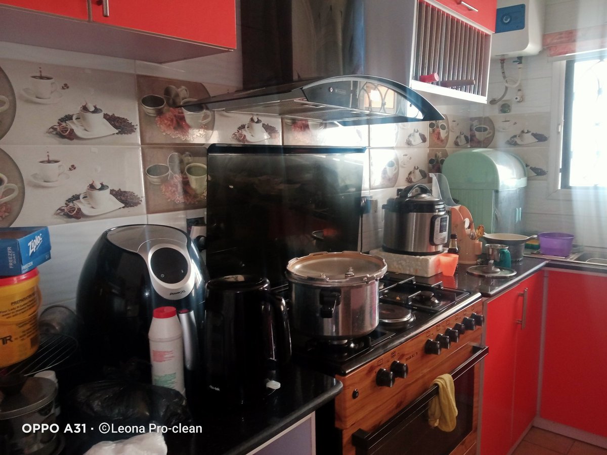 LeonaProClean's tweet photo. #Cleaningspaces, #Creatinghappyfcaes. Book our services today. https://t.co/VNkZQiyXoM