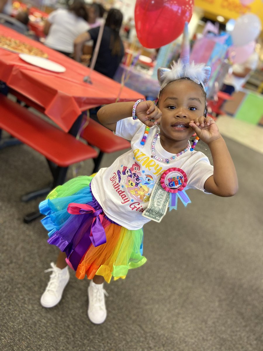 _Hoopstar_15's tweet photo. Big 3 Today 🤧💕🥰🤞🏿#GirlDad https://t.co/cLcDBclsEB