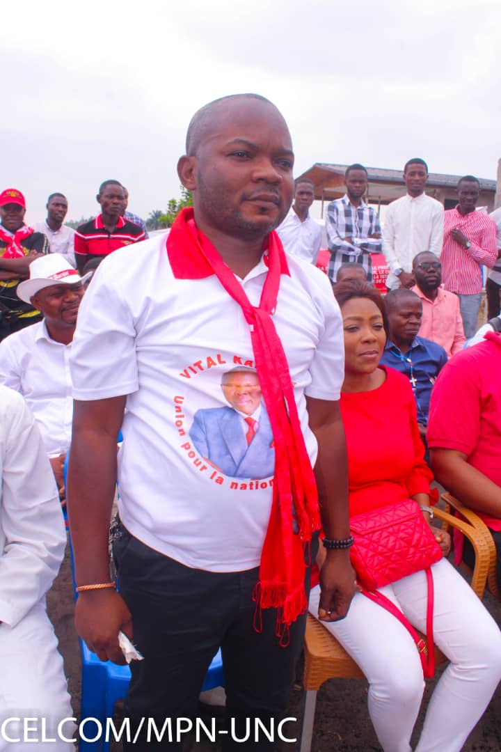 Arnotbigus1's tweet photo. MPN dirigé par le grand  leader @SeleYemba continue à faire les exploits, cette fois ci nous sommes à maluku où il a eu acquisition d'un nouveau siège et une adhésion massive des nouveaux cadres, toujours ds les buts d'accomplir l'objectif  150 députés fixé par le SG du parti. https://t.co/S3qS3nVbFB