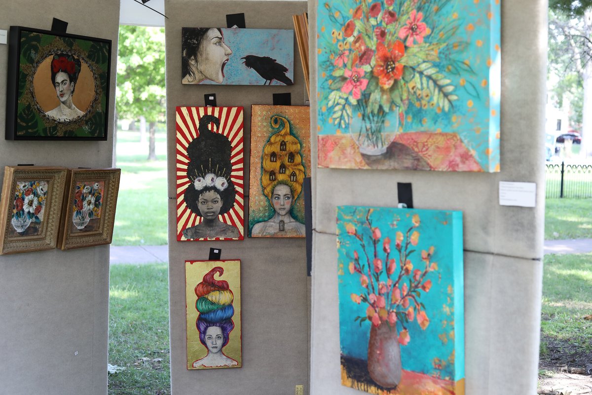 experience_cu's tweet photo. Just a few pics from the inaugural West Side Arts that happened over the weekend! 🎨 Shoutout to @champark and @40north88west for making this happen.

#outsideofordinary | #visitchampaign https://t.co/maYpMXtF0v