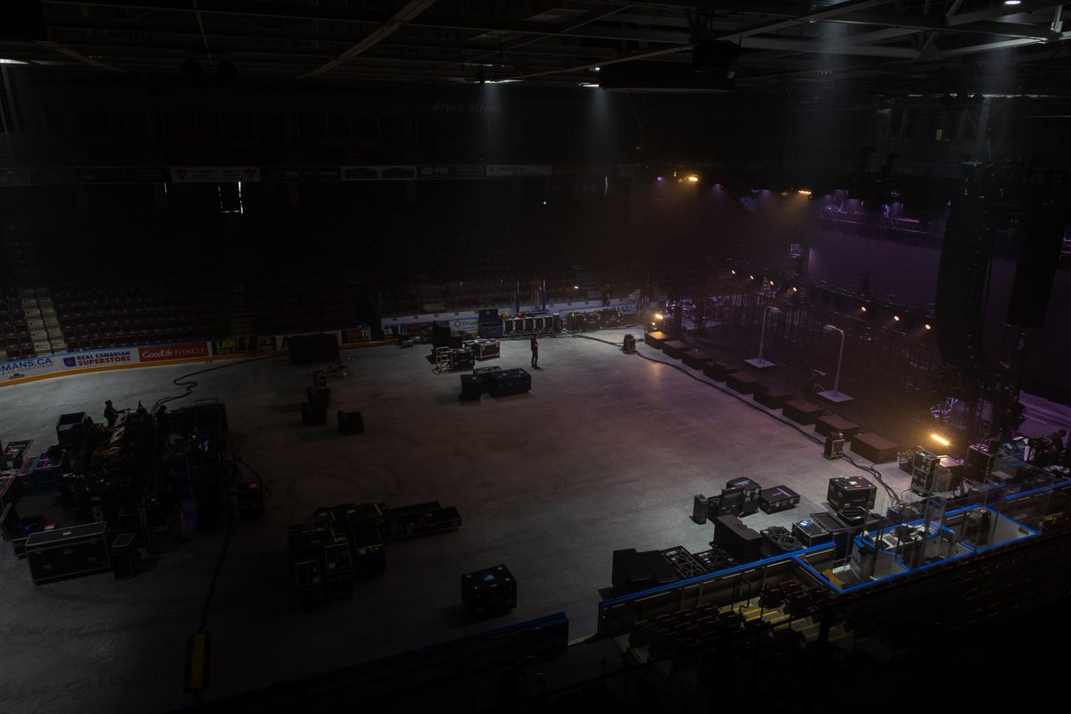 MyTributeCentre's tweet photo. We've had a lot of messages asking us what was going on at the venue last week. @neworder &amp; @petshopboys were rehearsing at the @MyTributeCentre for their co-headlining, #TheUnityTour which kicked off in Toronto on Saturday. We appreciated the live music playlist all week! 😍 https://t.co/2pfLoRevxu