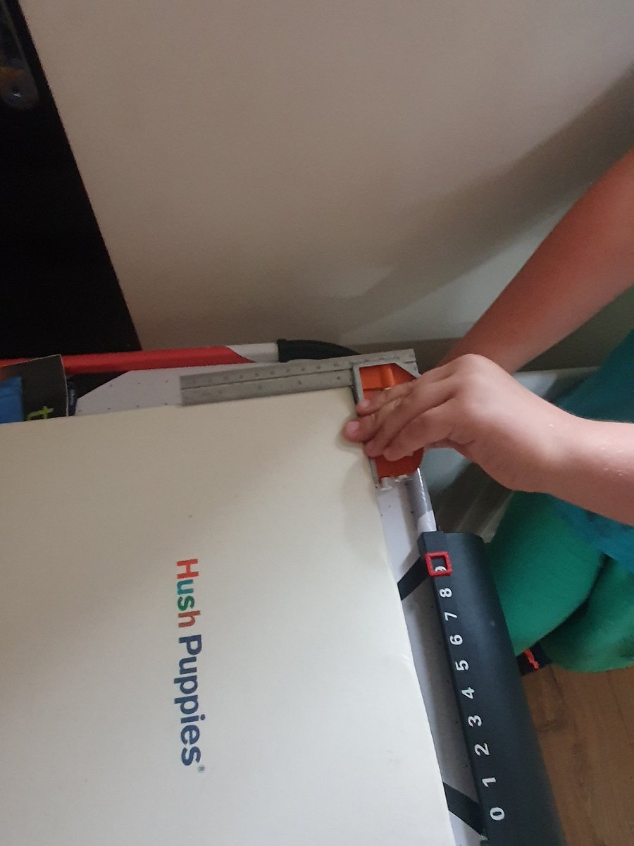Tashanta26's tweet photo. Isaac looking for right angles for his Maths homework @sunnyfieldsHT @HeyMissLumley @sunnyfieldsmrr https://t.co/1s5o20Wu2B
