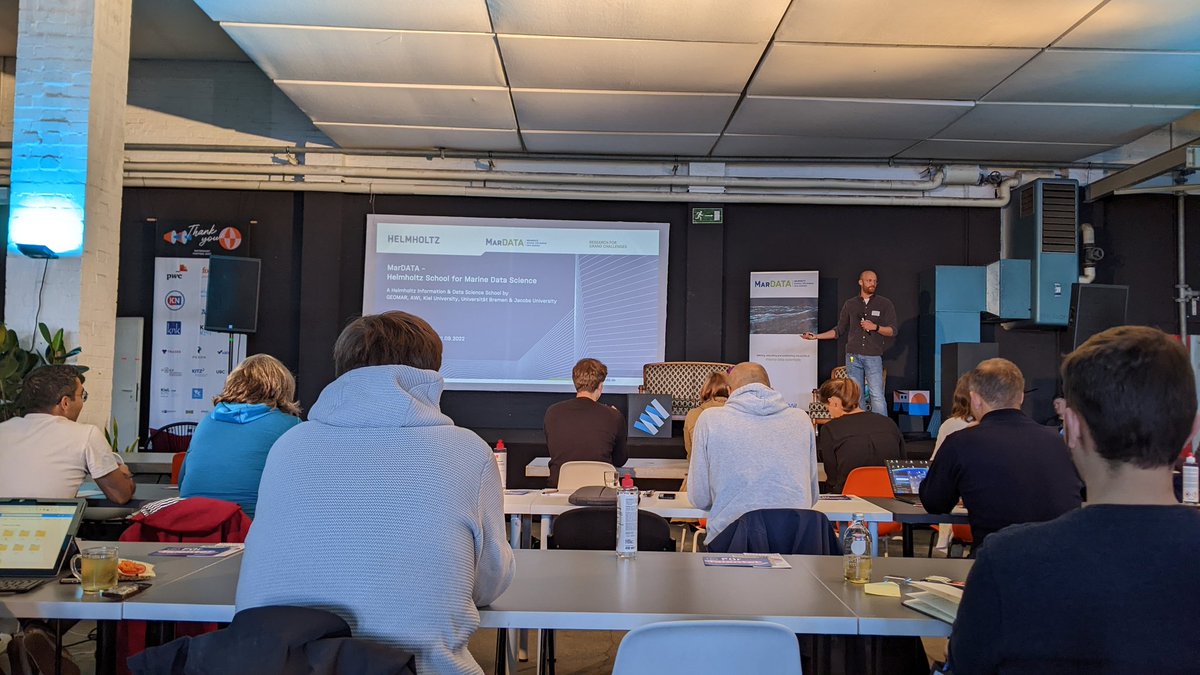paramnav's tweet photo. Was a great start to the MarData retreat! #mardata @data_mar #anoceanfullofdata https://t.co/AkTlsB3Rlg