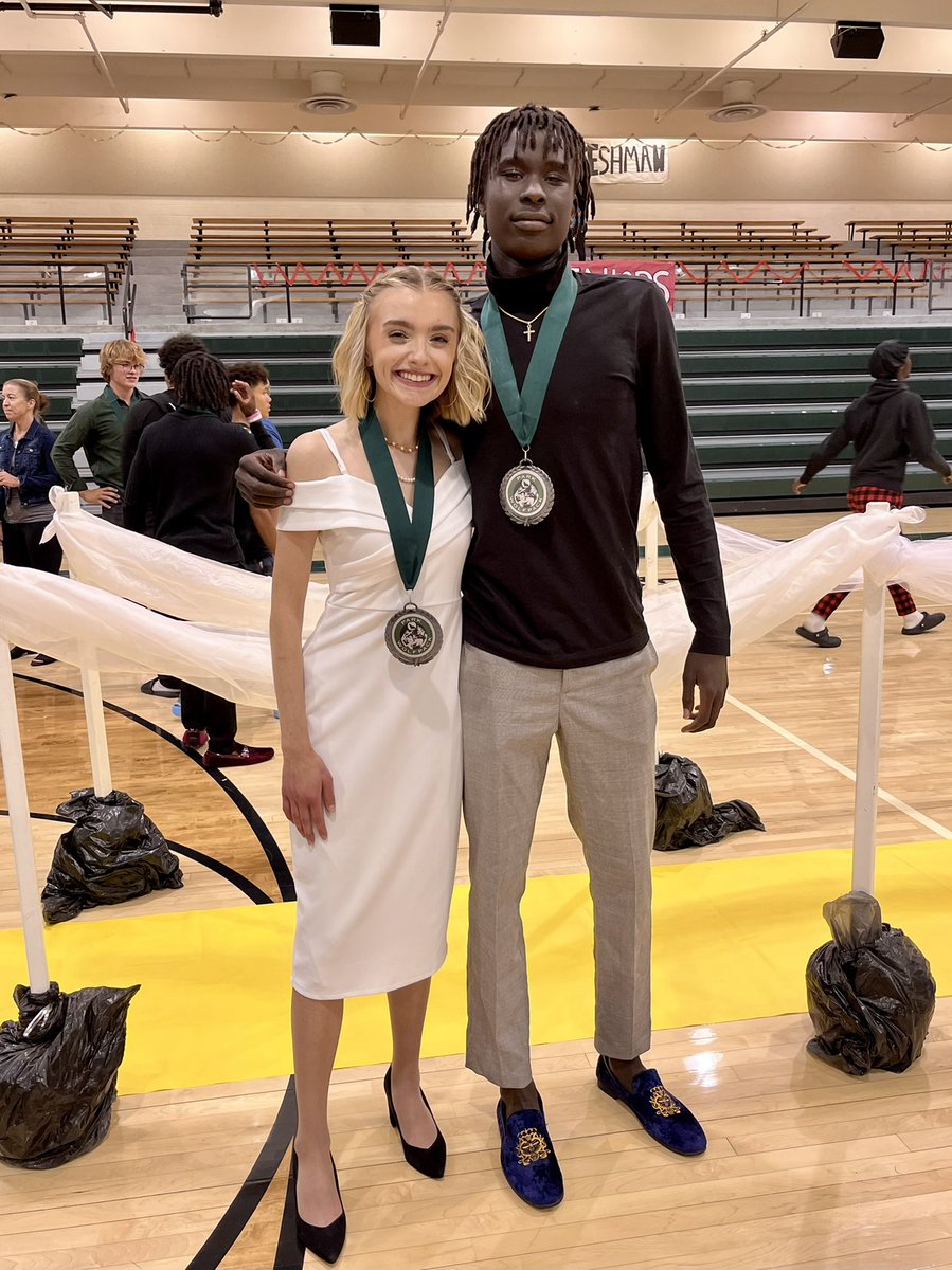 Homecoming Coronation! Congrats to this year’s royalty and monarchs! Great representatives of Park HS! #TheresNoPlaceLikeHomecoming