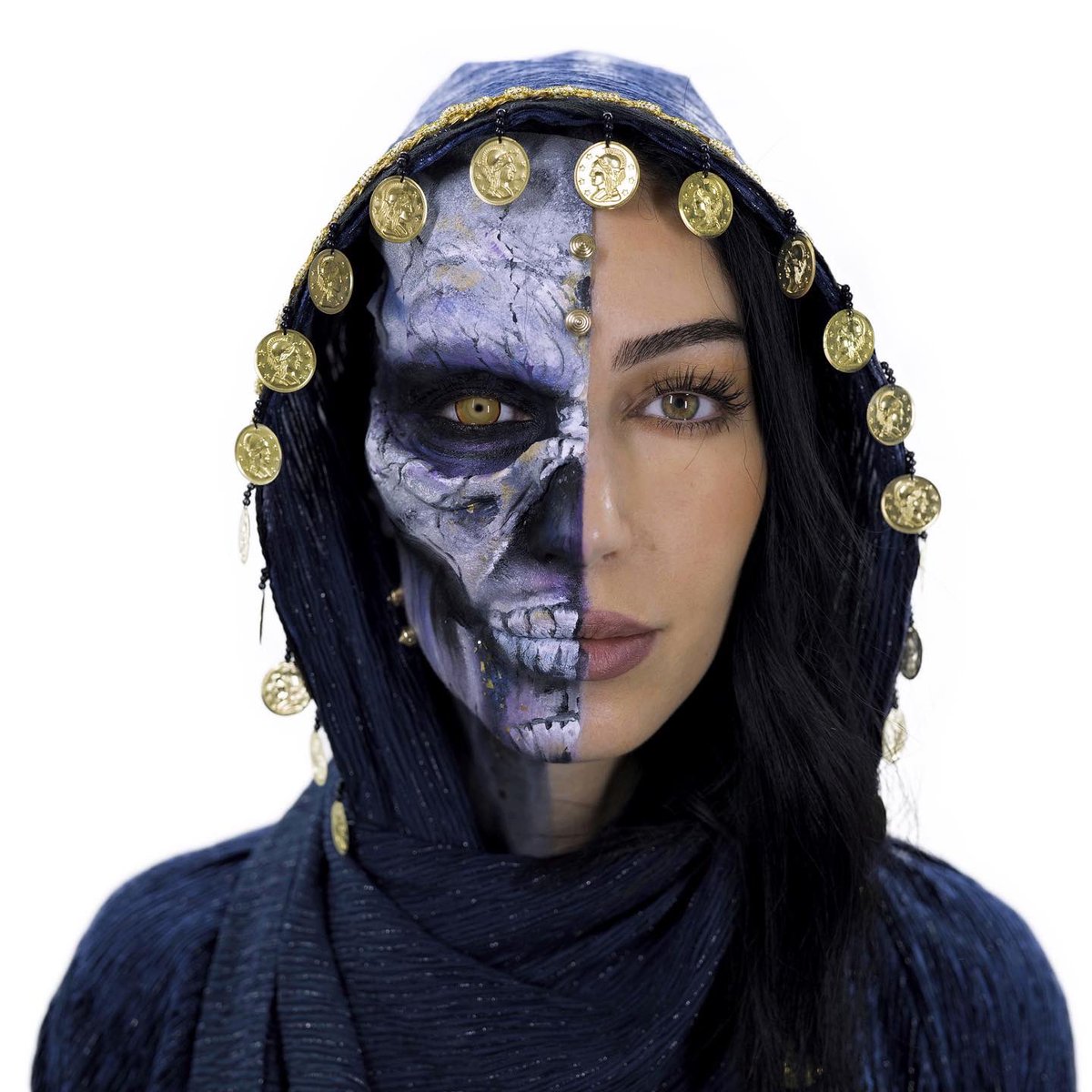 biancaartistry's tweet photo. Gypsy Skull Half Face
@Makeupforever flash palette
@mehronmakeup fixative-A and setting powder
@norvina @ABHcosmetics pro pigment palette vol. 2
@DanessaMyricks Color fix “black out”
@mostlydead_com foam latex prosthetic 
#mua #sfx #skullmakeup #halloweenmakeup https://t.co/7sqQJ2RmKM