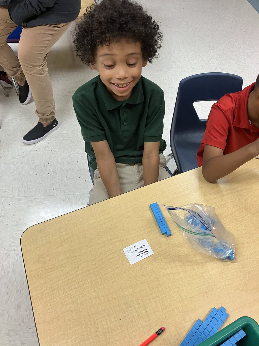 MsMostlyWright's tweet photo. Look at these first graders building 2 digit numbers with base ten blocks 🤩 https://t.co/bjJo9166xe