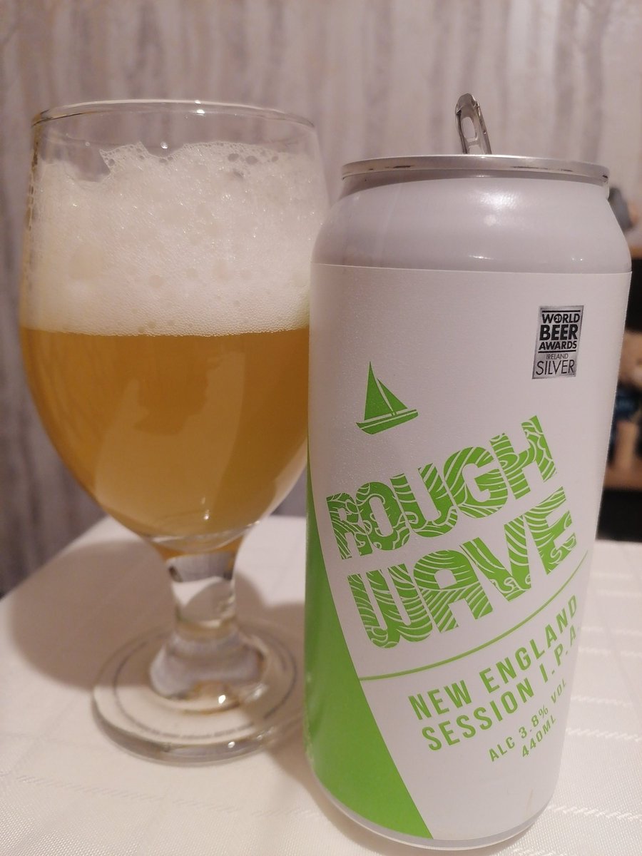 MarkRamsden16's tweet photo. @LoughGillBrewer #roughwave #roughwaveipa #sessionipa #realale #irishcraftbeer #craftbeer #frothy https://t.co/YbCyYFSZRC