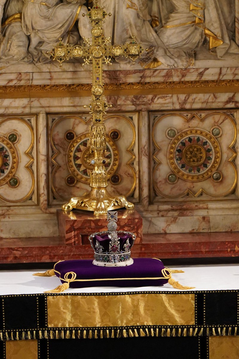 onicholson03's tweet photo. Truly so proud to be British what a beautiful send off for her majesty so many memories that will never be surpassed and go down in our history for hundreds of years our queen will be missed forever by all of us Thank you ma’am for your 70 years of service ❤️ https://t.co/UDcvN0EkQm