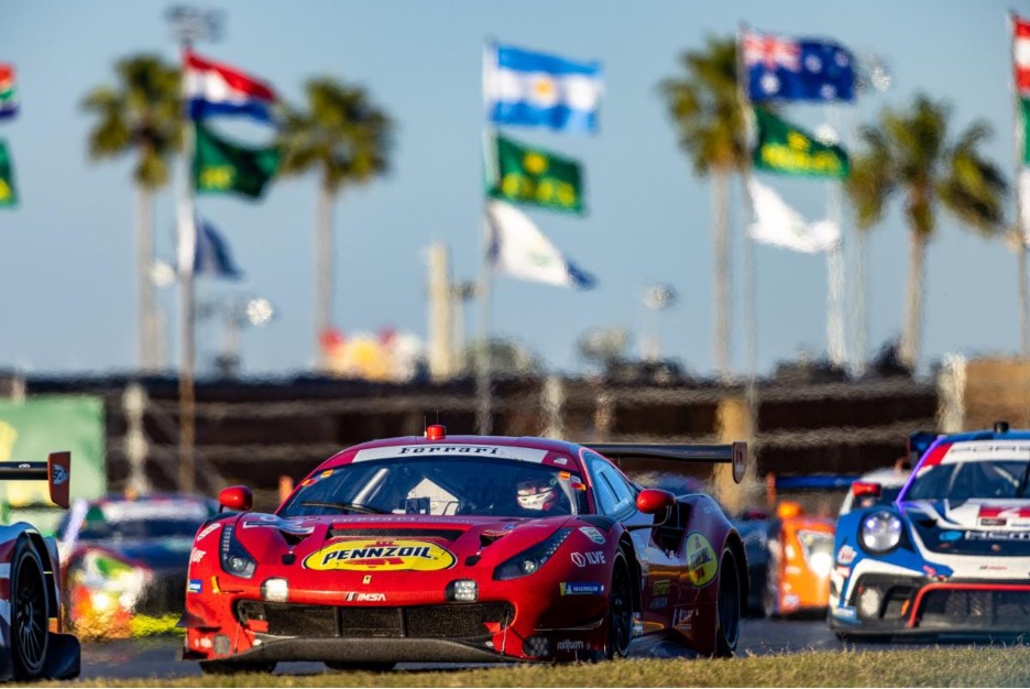 MatraxRacing's tweet photo. #IMSA | #JamesCalado will return to @RisiComp’s #Ferrari488GT3Evo2020 for next weekend’s @IMSA 🇺🇸 season-ending #MotulPetitLeMans at @RoadAtlanta for the 1st time since the #Rolex24. The 🇬🇧 will team up with fellow Ferrari factory racers @DanielSerra & @DavideRigon.
📸 #risicomp https://t.co/KJ2orjzVsZ