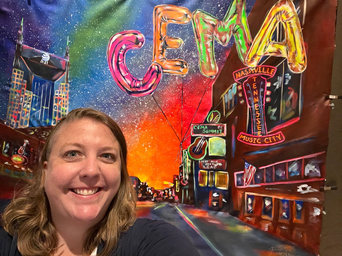 OvationEventsUS's tweet image. Some of our favorite behind the scenes photos from CEMA! We are a strong team and the in-person time we get together is priceless. We are blown away by the interest that's been expressed in MARQUEE and UNIfy - and as always, there is more to come! 
#TeamOVATION #innovation