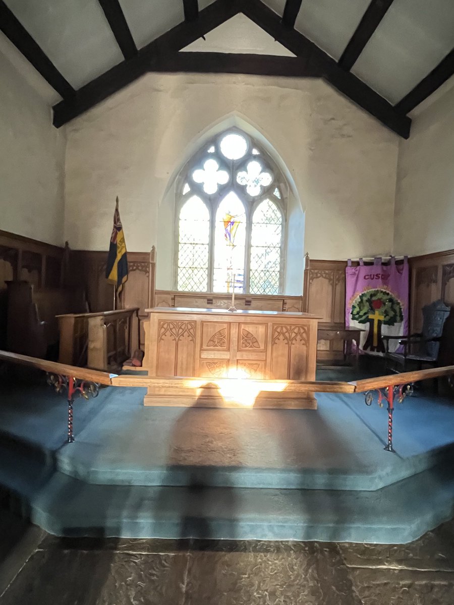 Barb_Drummond's tweet photo. #Shadows #Cusop https://t.co/A9BvJ2hE1L