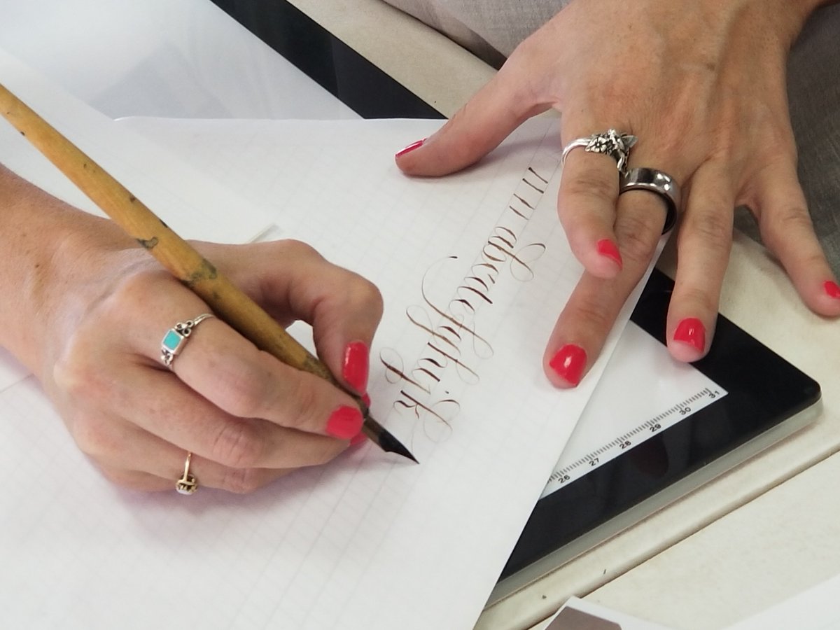 crossroadscalig's tweet photo. Have you signed up yet?

The Intro to Pointed Pen Calligraphy class is coming up this weekend! 2 days of learning everything you need to know to develop your practice! Visit my website to sign up! https://t.co/DisukVuvyG