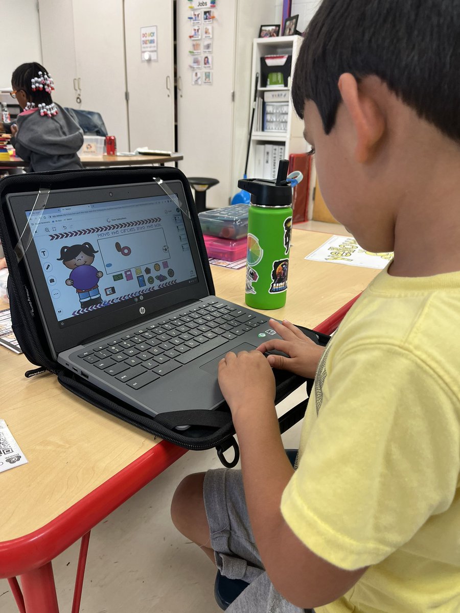 Mrs_LewisCFES's tweet photo. Week 3 of K and we are independently logging in to and navigating the chrome books! Winning! 🎉🙌🏻💻 https://t.co/yzTKKsNEta