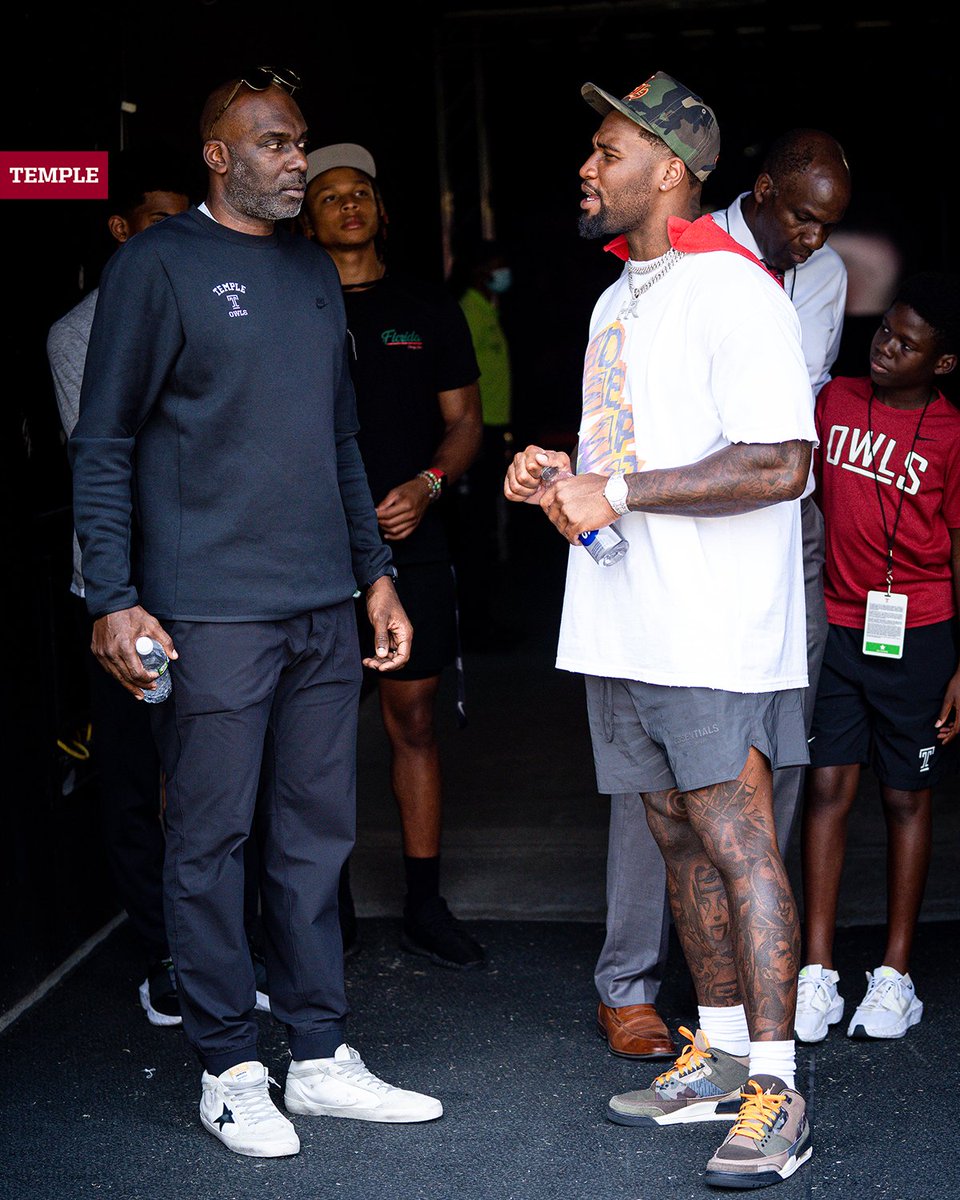 Temple Men's Basketball (@tumbbhoops) on Twitter photo Good luck to <a href="/Haason7Reddick/">Haason 7 Reddick</a> and the <a href="/eagles/">Philadelphia Eagles</a> in their home opener tonight
#TempleMade πππ ππ‘! Good luck to <a href="/Haason7Reddick/">Haason 7 Reddick</a> and the <a href="/eagles/">Philadelphia Eagles</a> in their home opener tonight
#TempleMade πππ ππ‘!
