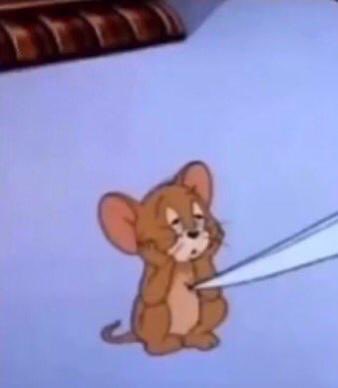 llha_00's tweet photo. ردة فعلي لكل شي هالايام https://t.co/NVjkvoee22