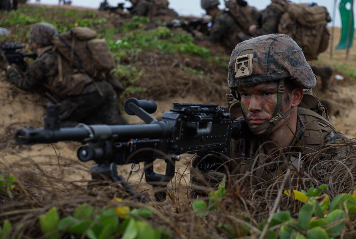 USMC's tweet photo. U.S. and Brazilian #Marines conduct an amphibious landing as part of exercise UNITAS LXIII in Itaoca, Brazil, Sept. 16. 

#UNITAS focuses on promoting peace, stability, and prosperity in the @Southcom area of responsibility. 

#CombinedForce #AlliesAndPartners https://t.co/ShkzIobFRC