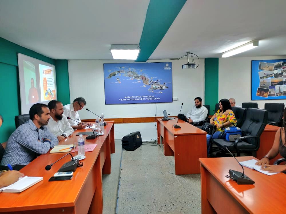 frutselect_cuba's tweet photo. Inicia la XIV Comprobación Nacional al Control Interno en nuestra Empresa, dirigida por la Unidad de @Auditoría Interna de Correos de Cuba. 
#empresa #auditoria #auditoriainterna #innovacion #innovacionagricola #inversiones #FrutasSelectas #mejoramientoempresarial https://t.co/kmY7y3EoHB