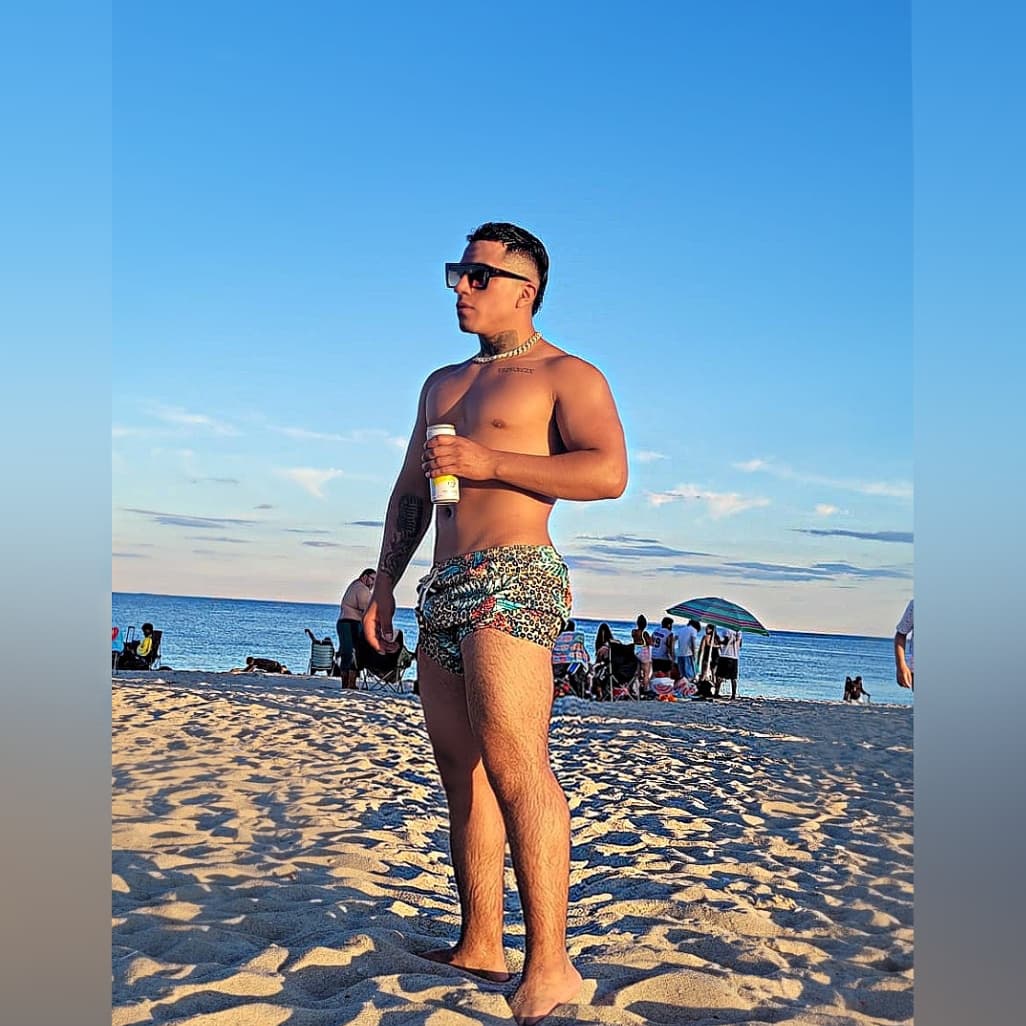 Jhon89647607's tweet photo. #NuevaFotoDePerfil https://t.co/s8pQLKD4IM