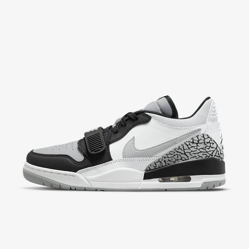 J23app's tweet photo. Jordan Legacy 312 Low "White/Wolf Grey/Black" most sizes back on @nikestore

Link -> https://t.co/0YHgFgivEj

*just a few left. order soon. https://t.co/kLXqRGVZYE