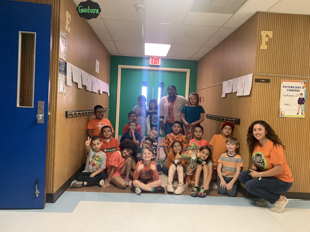 Mrs_Guebara's tweet photo. Wearing orange for Hunger Awareness! 🧡 @NoelLonghorns @EctorCountyISD https://t.co/j8ZHisxWzC