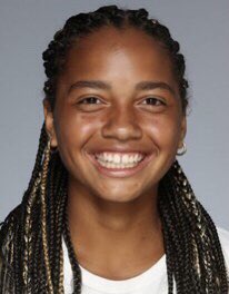 McMurtrieSF's tweet photo. Such a pleasure to be back at the Berkeley Tennis Club Women’s Challenge. Congratulations to rising star Robin Montgomery (in the near court), who defeated Rhiann Newborn, 6-3, 6-3 in a first-round match. Robin just turned 18, and she’s remarkably poised—and powerful. Go Robin! https://t.co/Ge59PdJaPN