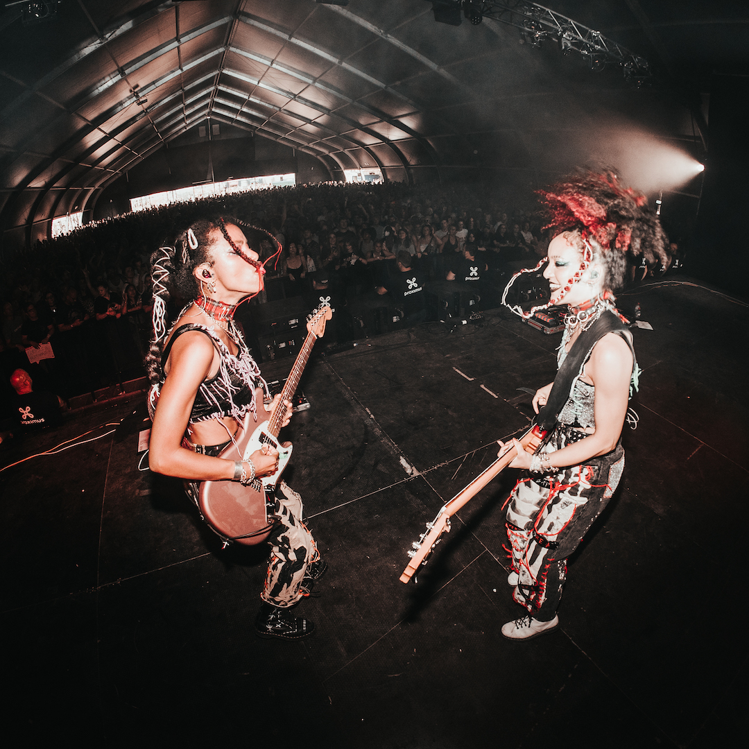 NovaTwinsMusic's tweet photo. We can’t wait to be doing this again in America next week… 😈❤️‍🔥😈 https://t.co/tr9XAsq2au
📸: Federica Burelli https://t.co/2EYVXgqno9