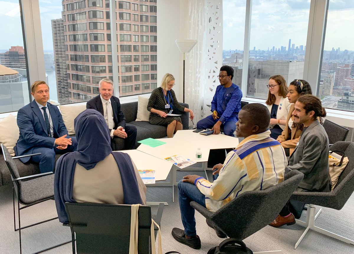 FinlandUN's tweet photo. FM @Haavisto with young peacebuilders. Important exchange of views with #UNGA77 youth delegates on #YouthPeaceSecurity and inclusion of youth in decision-making #YPS https://t.co/5QKl2Xhn8H