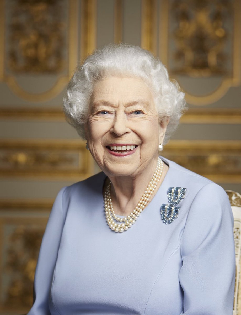 What a day! One we will never forget . The moments that really got me… the corgis, Emma the pony and the Piper’s lament. All very personal and intimate moments the Queen wished for. Forever in our hearts. RIP Your Majesty ❤️🤍💙 #queensfuneral