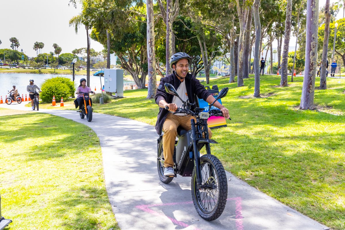 DemoDaysFest's tweet photo. Are you ready to shred all around Regatta Park in Miami, FL! We know we are, we have some amazing brands lined up for you all to be electrified ⚡! Get those tickets now because it all happens October 8th &amp; 9th. 

#electrifyexpo #eemia22 #ev #miami #mia https://t.co/8S0W72ykYO https://t.co/u3Id47Ir70