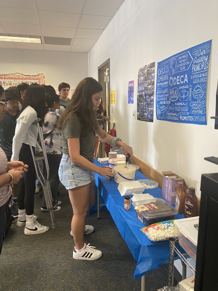 “Bring a Friend” ice cream social was a huge success! The LHS DECA chapter is completing their first campaign of the year! #GetTheEdge #DECAmazing
