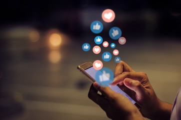 CDIScompass's tweet photo. Sisters use social media to help save parents' #SmallBusiness. #Business #SmallBiz #SmallBizInsurance #IdahoInsurance #MeridianInsurance https://t.co/Wxa3zswoKe https://t.co/f45pNi24Fp