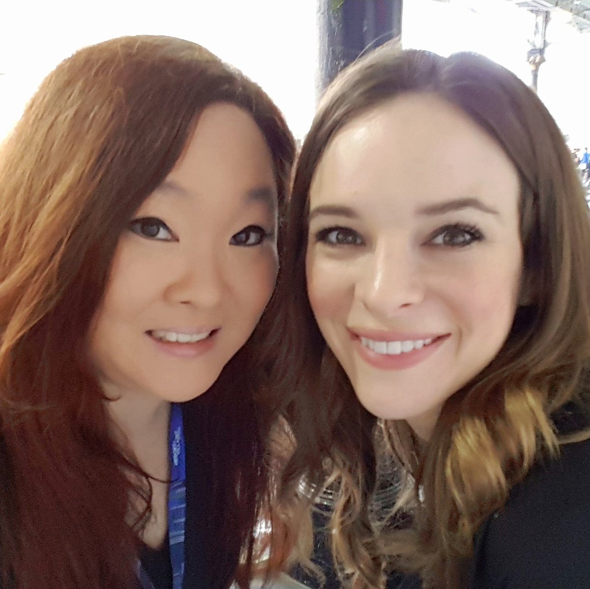 GFanmeet's tweet photo. Happy birthday @dpanabaker ! 🥳🎂 Can't wait for season 9 of #TheFlash and hope to meet you again soon! ❤️ https://t.co/c4mmn6m5ps