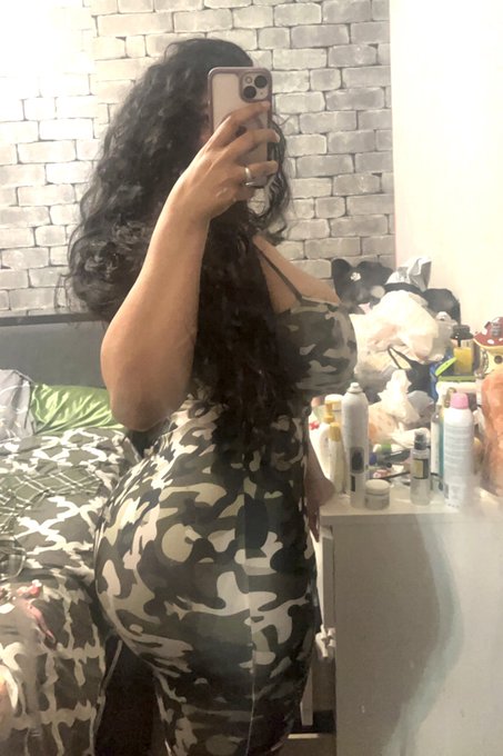 Watch tanvi khaleel🇮🇳's leaked NSFW photo on TwXstars