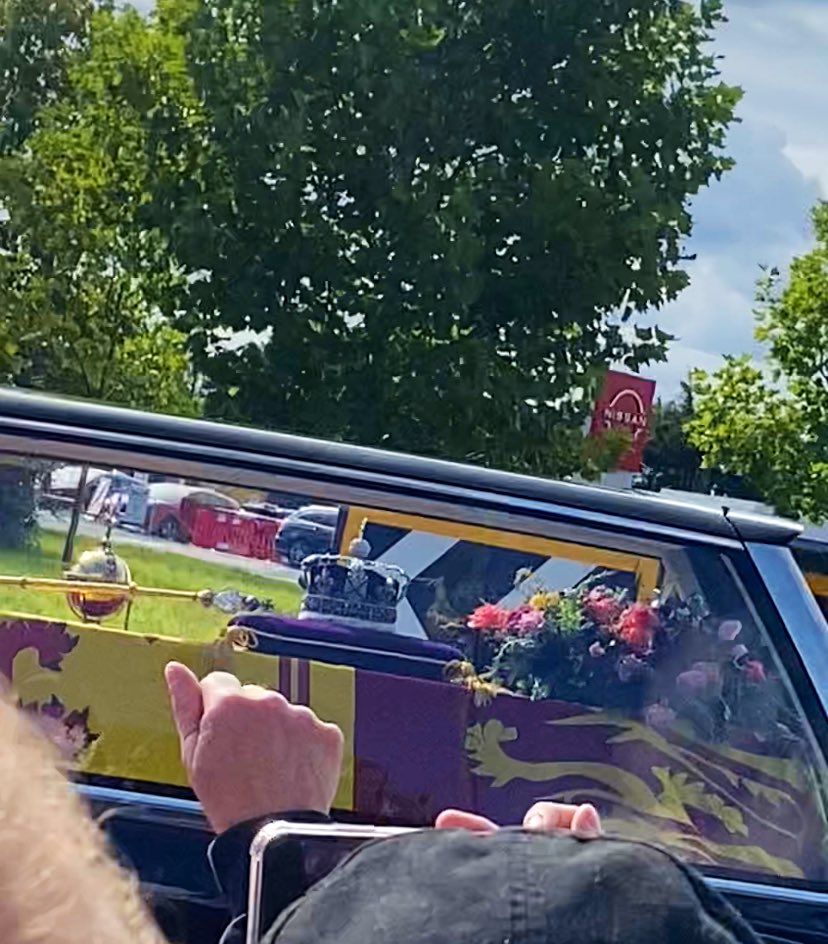 LauraShils84's tweet photo. What a day. I’ve always been proud to be British but today hit different. Magnificent, incredible and humbling. I took photos and videos to show Lily that she was there, she was a part of a historic occasion. Thank you Ma'am, for everything ❤️🇬🇧👑 #queensfuneral #QueenElisabeth https://t.co/5dhLp6v1nO
