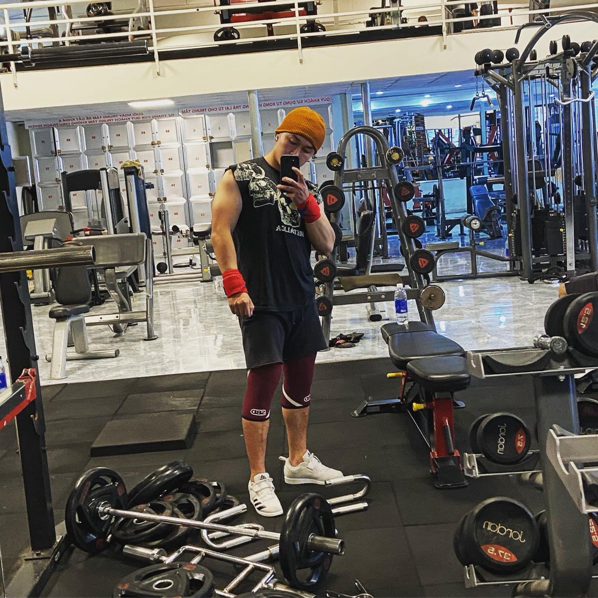 botgym2f tweet media