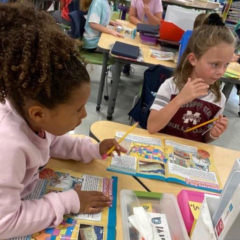 Students in 2nd grade recognized Constitution Day by pretending to be states and creating rules!  #teachGMSD #DolphinLife