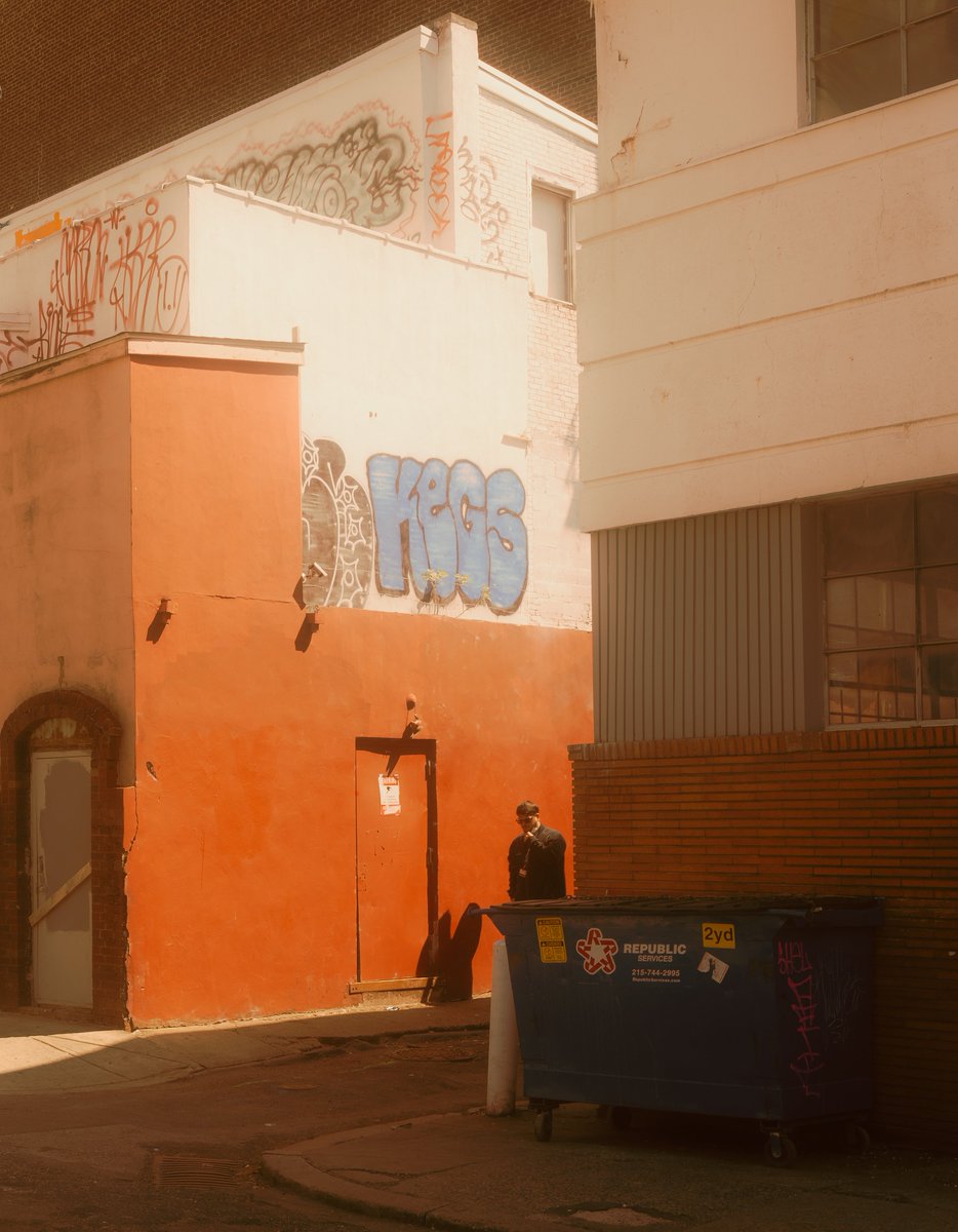 orestemercado's tweet image. .alleyway