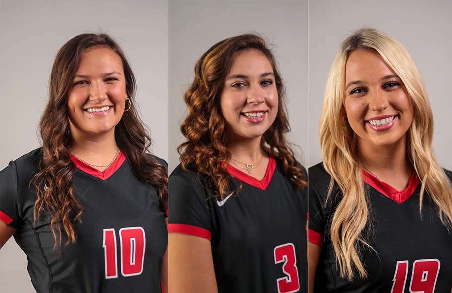 Congrats to <a href="/FC_Athletics_/">Florida College Athletics</a> Krista Trimble, Emilie Selvidge &amp; Avery Lanning on earning the CAC Volleyball Players of the Week!

📰 - cutt.ly/BVdkpVC
