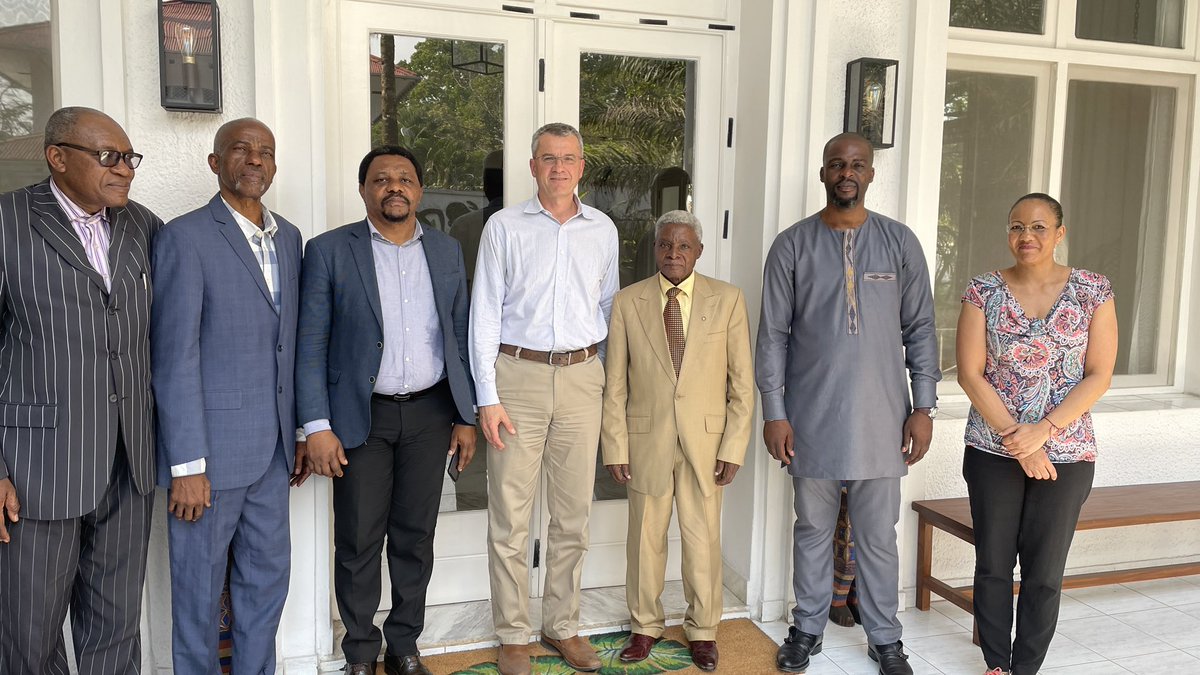 CZinKinshasa's tweet photo. 2/2 L'un de ces projets de l’entreprise tchèque #Aquatis, qui vise le développement global des communautés locales dans les provinces du #Kwilu et du #Kwango a été discuté aujourd'hui à l'ambassade. @TchequieAfrique @ed_mzvcr https://t.co/QKd928F0mj